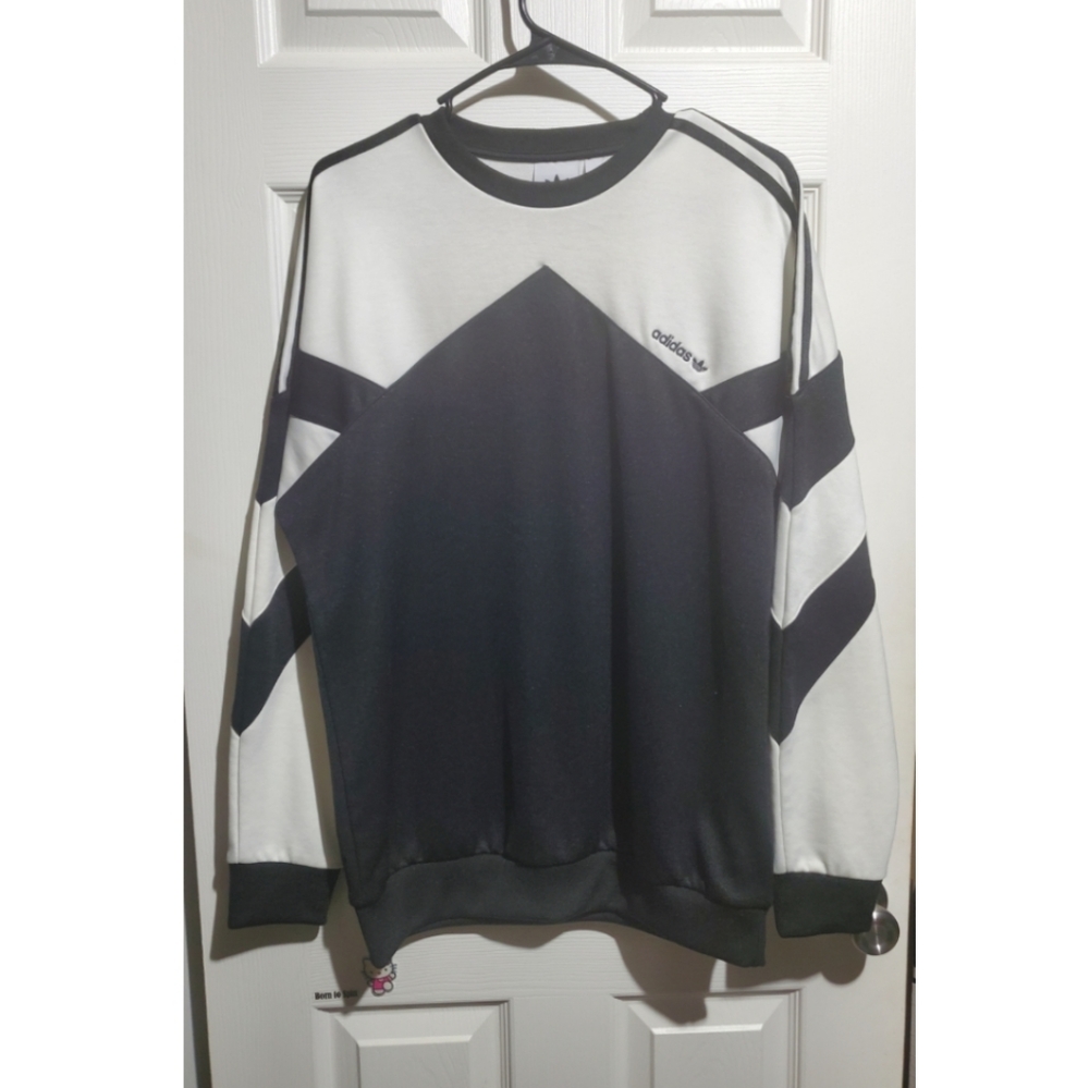 Adidas Sweater